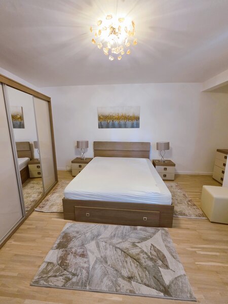 Calea Victoriei, 2 camere, 65 mp, mobilat, balcon.