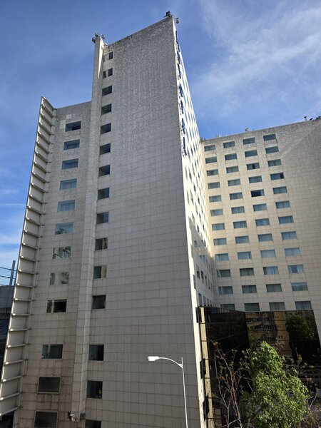 Calea Victoriei, 2 camere, 65 mp, mobilat, balcon.